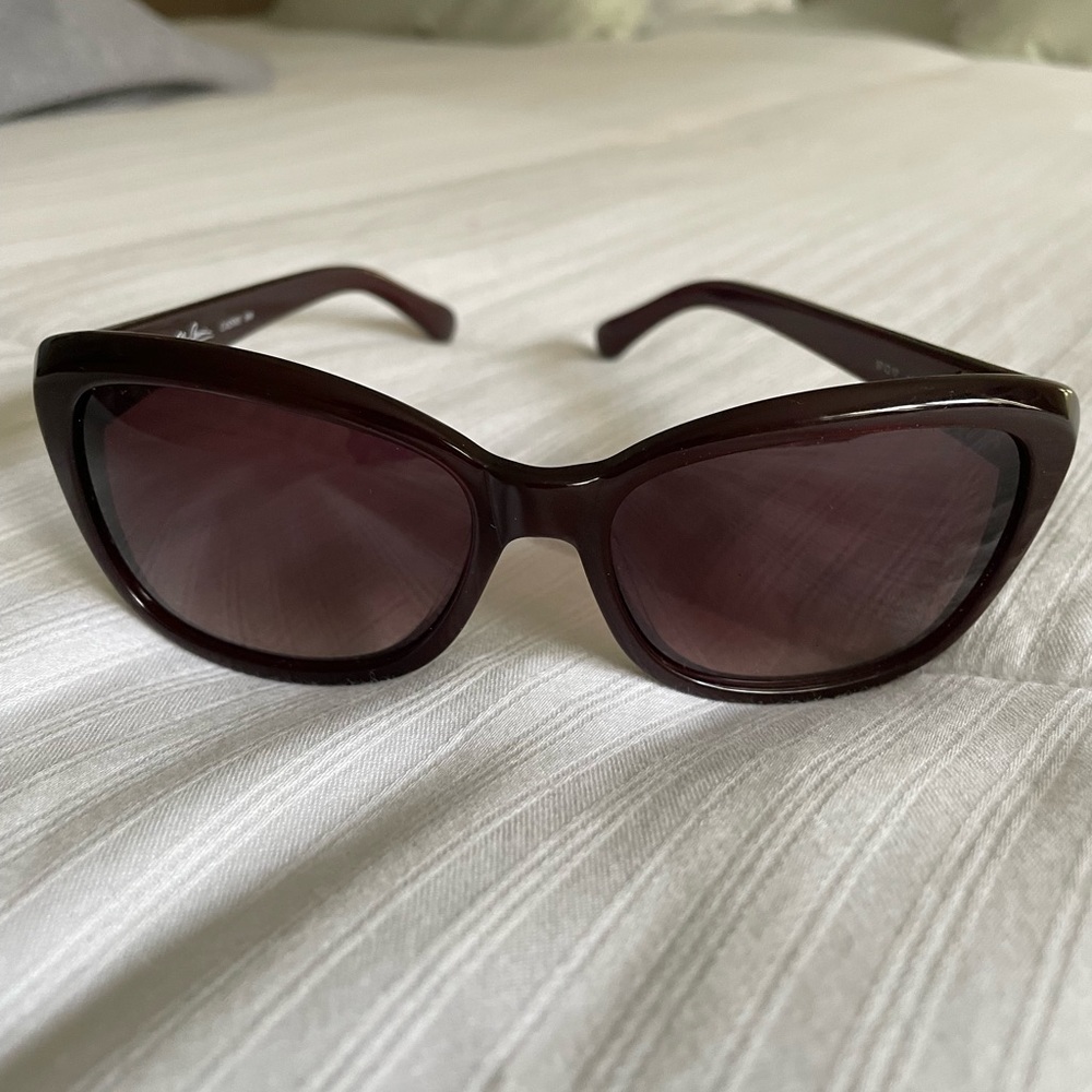 Oleg Cassini sun glasses